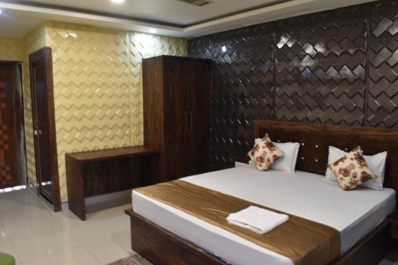 Midwaay Resort Patratu エクステリア 写真
